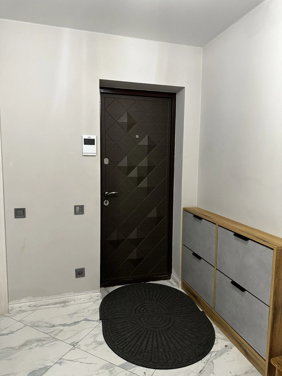 Sale of a 2-bedroom apartment from the owner, address: Hrushevsky Street