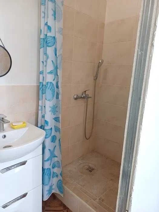 FOR SALE - 1-bedroom apartment, 43m2, kitchen 12m2 - Good condition. Heating: M/p.