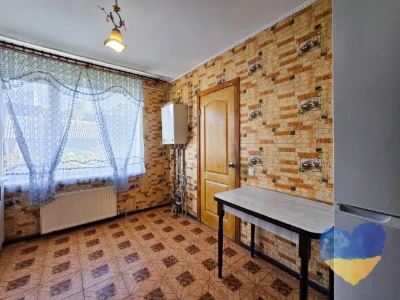 Cozy 2-bedroom apartment with its own plot in the city