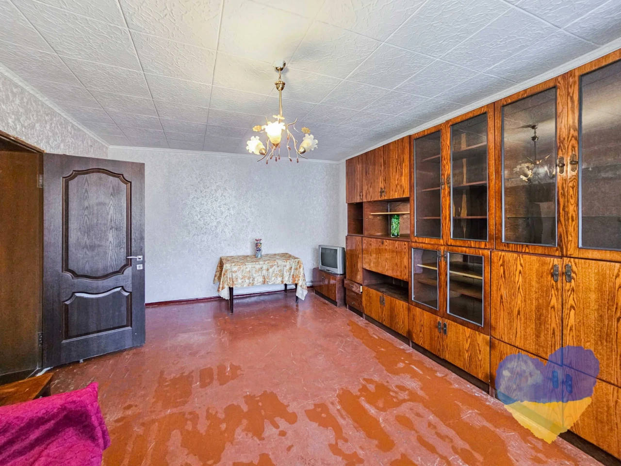 Cozy 2-bedroom apartment with its own plot in the city