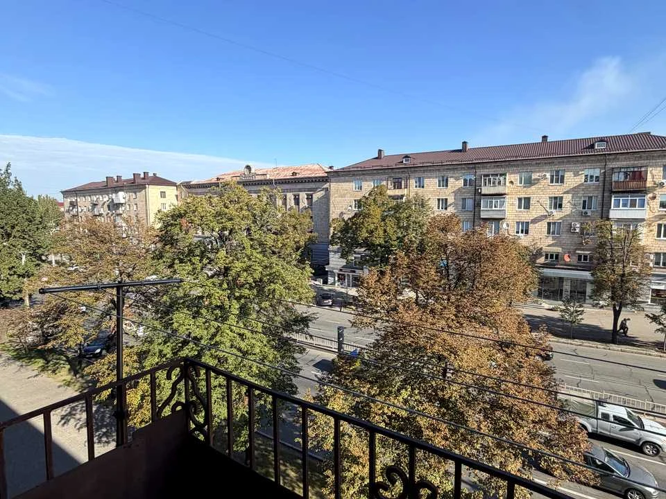 Квартира. Запоріжжя, Соборний просп.