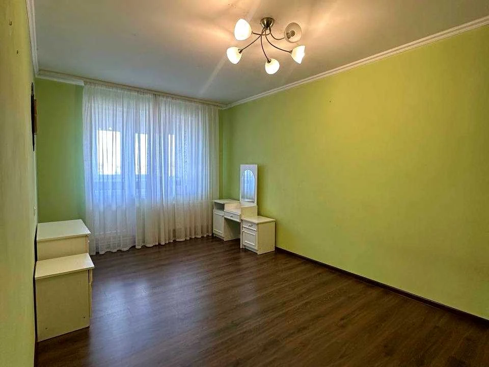 Квартира. Івано-Франківськ, Молодіжна вулиця, 50