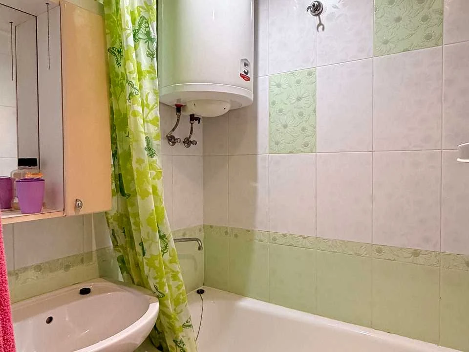 Apartment. Volynska Division street.