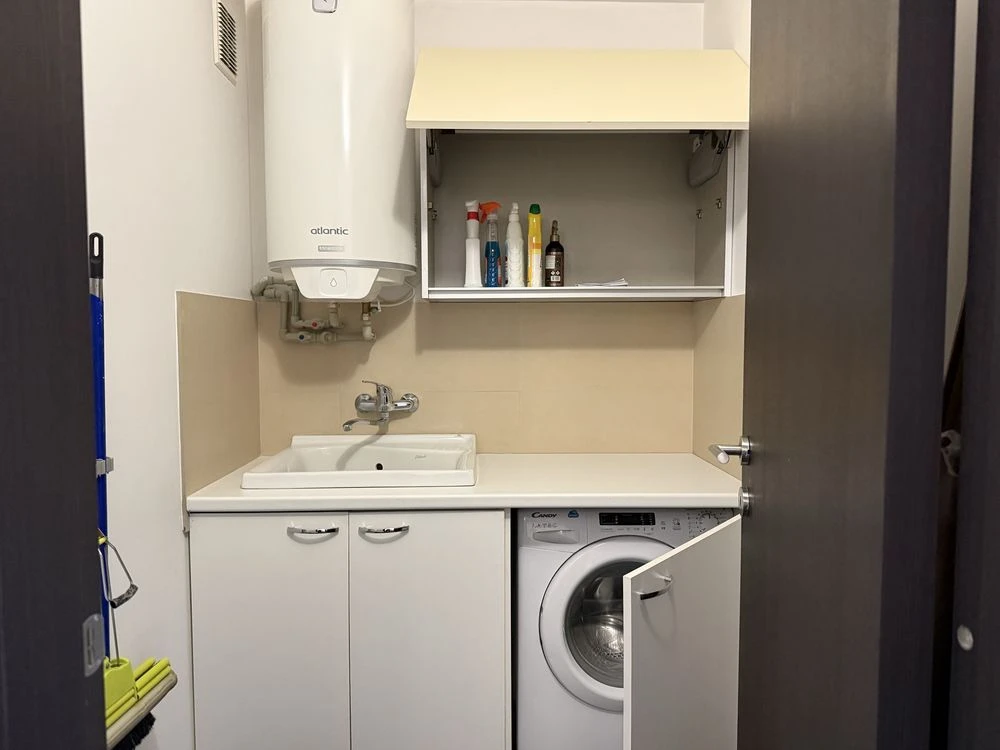 Sale or long-term rental. 3-bedroom apartment 150 m²