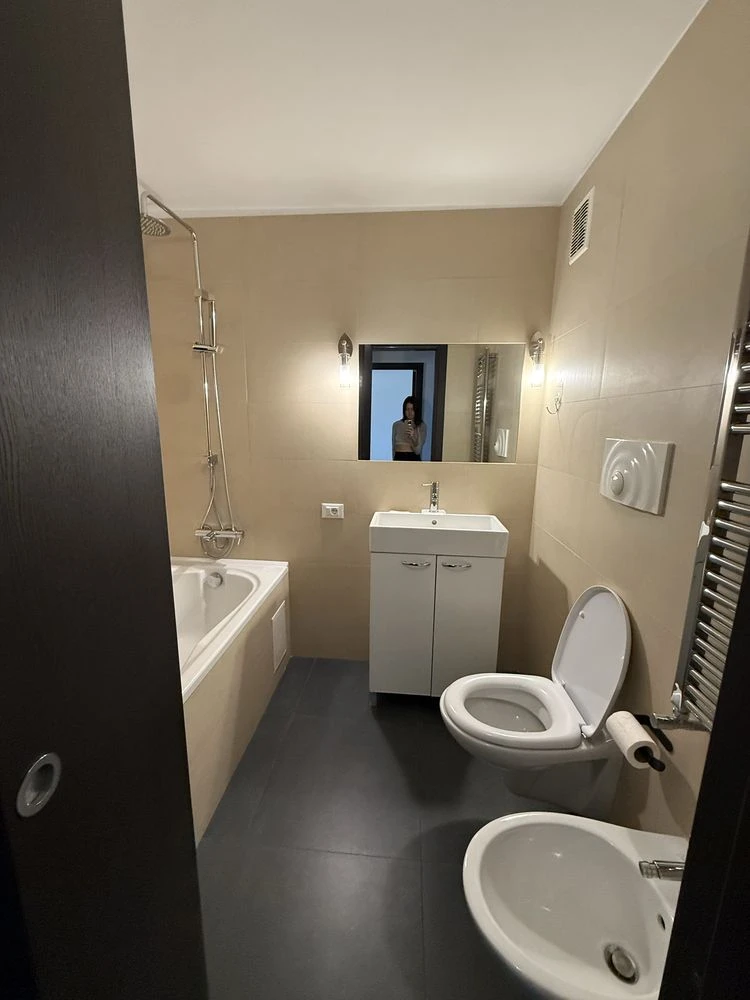 Sale or long-term rental. 3-bedroom apartment 150 m²
