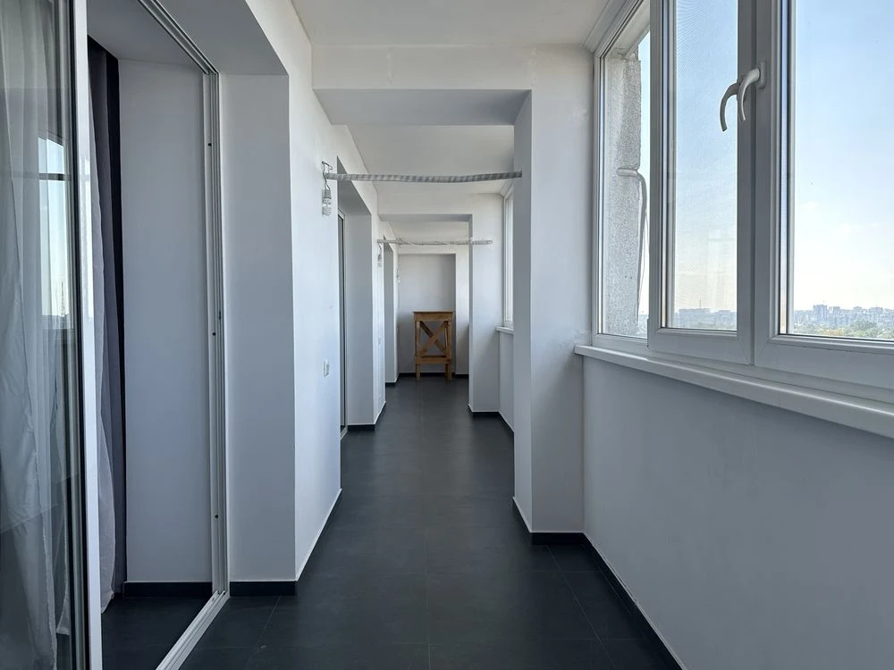 Sale or long-term rental. 3-bedroom apartment 150 m²