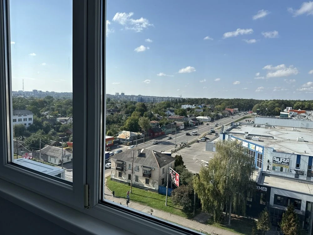 Sale or long-term rental. 3-bedroom apartment 150 m²