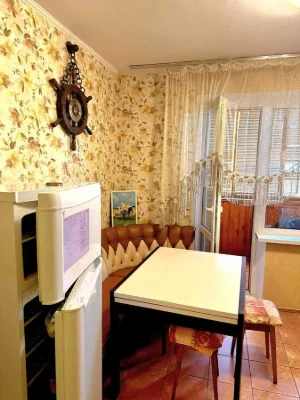 Продається 1-кімнатна квартира 39 м², вулиця Николая Закревського,