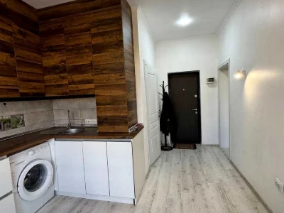 Apartment. Tractor Builders Avenue, Kharkiv