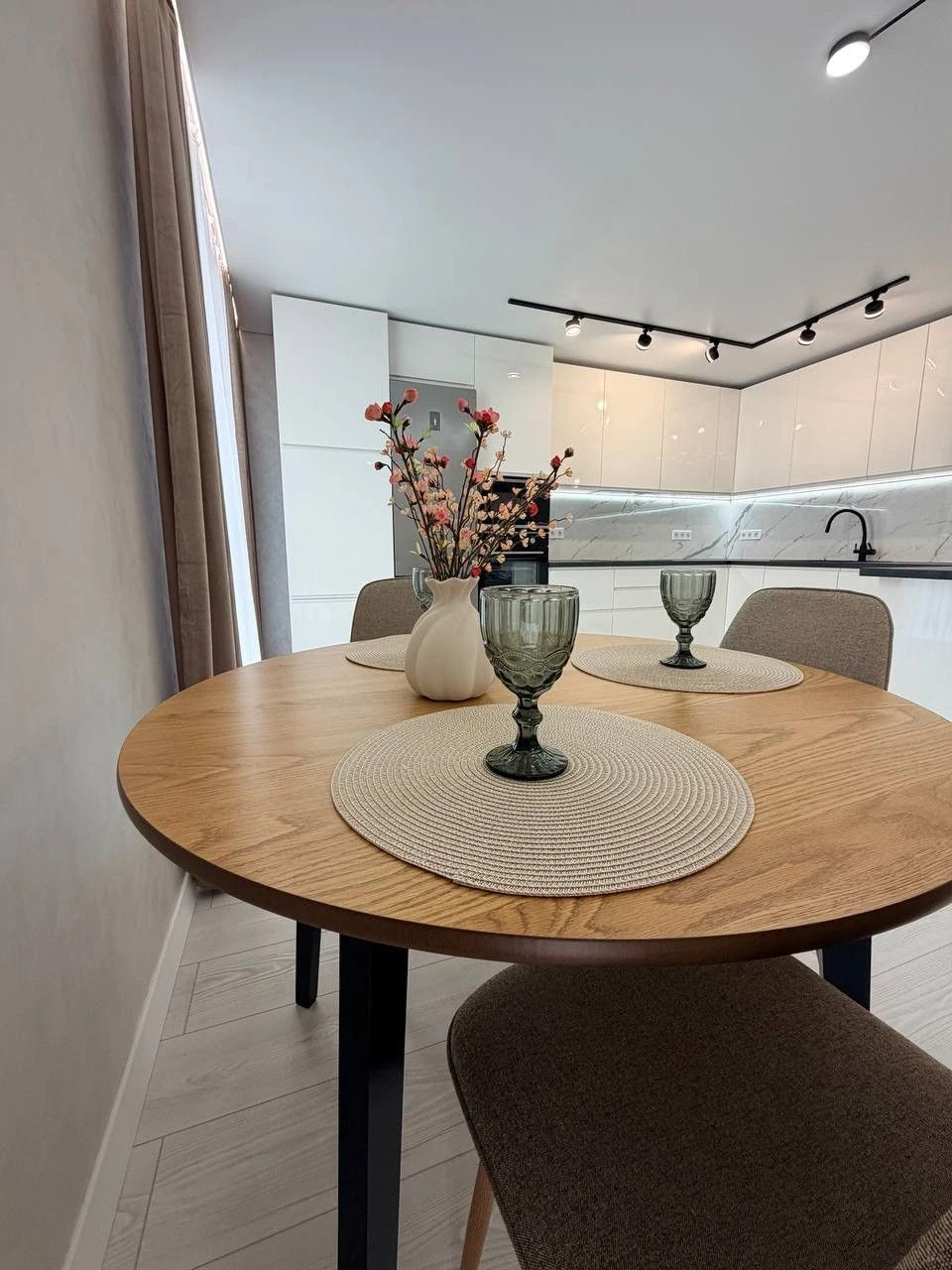 Продаж 1-кімнатного квартири, 61 м.кв., вулиця Рудненська