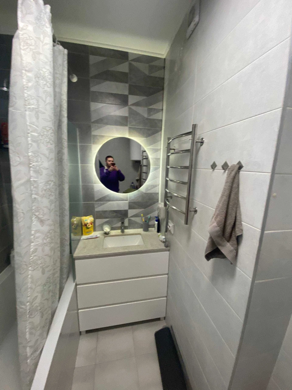 3-room apartment with designer renovation! Syretski Sady Residential Complex