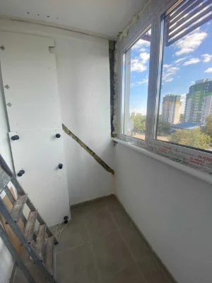 3-room apartment with designer renovation! Syretski Sady Residential Complex