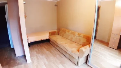 Продам 1-к квартиру гостинка