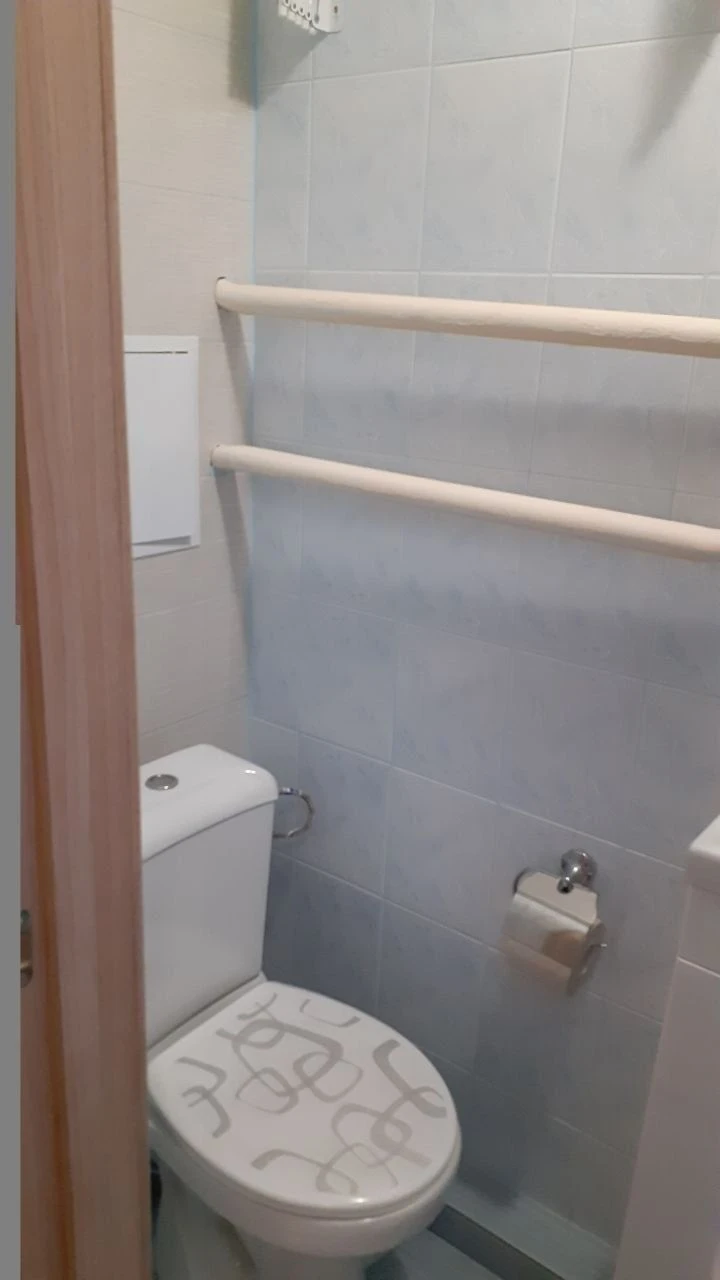 Продам 1-к квартиру гостинка