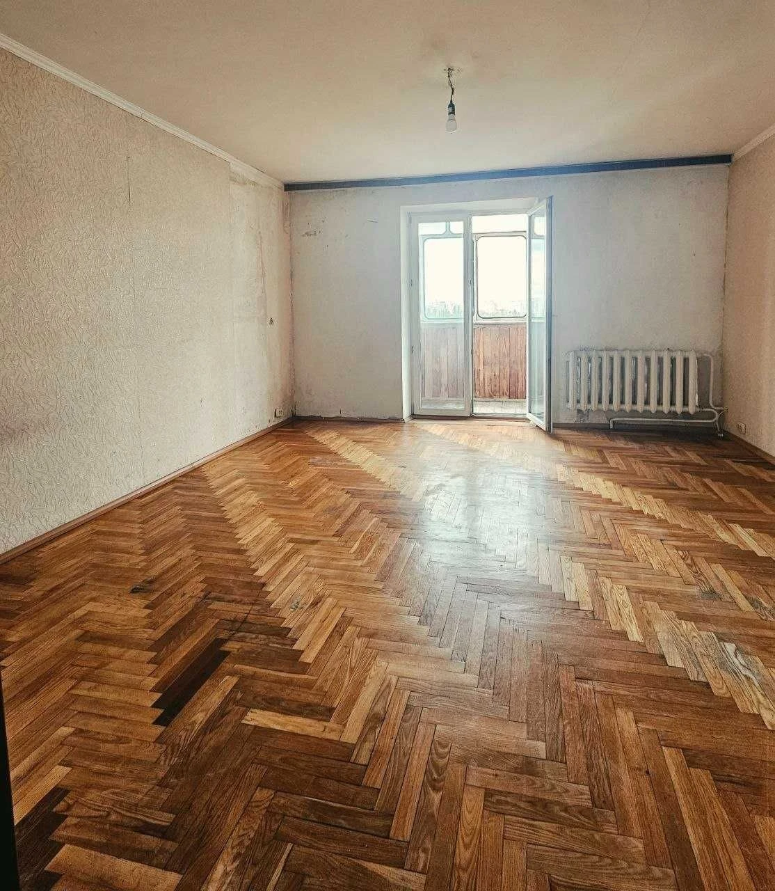 продам 4к., вул. Братиславська 13, Воскресенка, поруч Епіцен