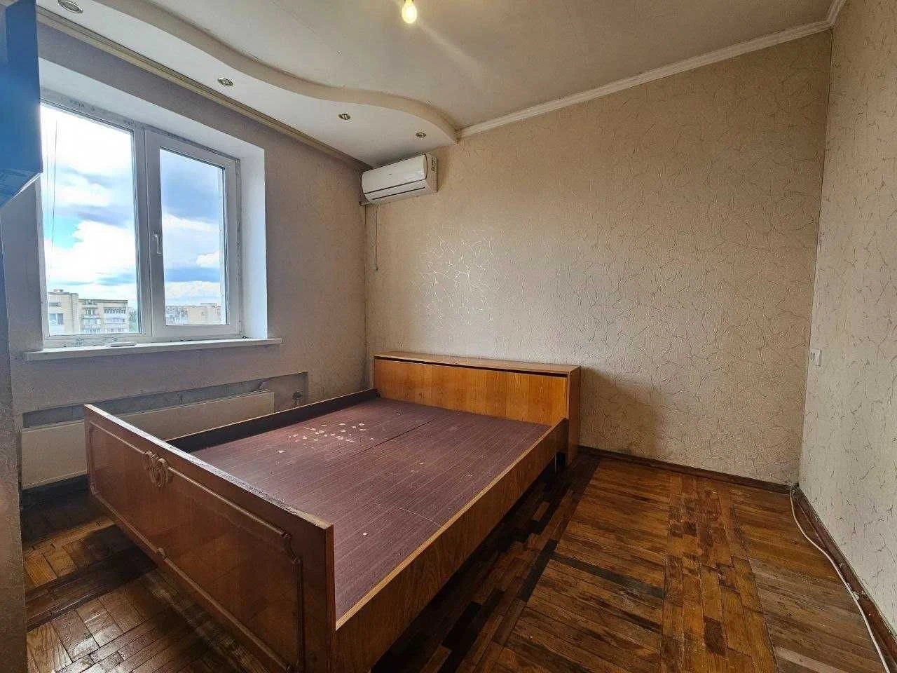 продам 4к., вул. Братиславська 13, Воскресенка, поруч Епіцен