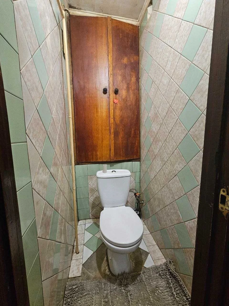 продам 4к., вул. Братиславська 13, Воскресенка, поруч Епіцен