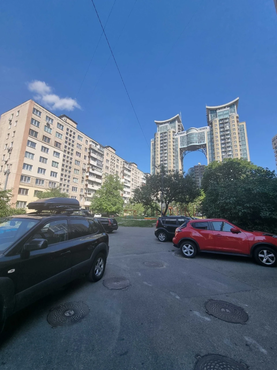 Без комісії 3х кімнатна Оренда Центр Печерськ Звіринецька