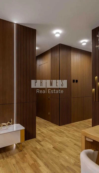 Продаж 3-кімнатної дизайнерської квартири 84 м² з терасою ЖК
