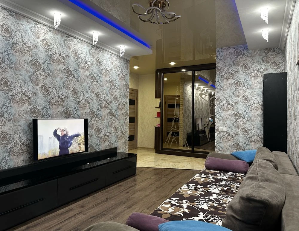 Просторная 2-комнатная квартира 67 м², в доме есть убежище