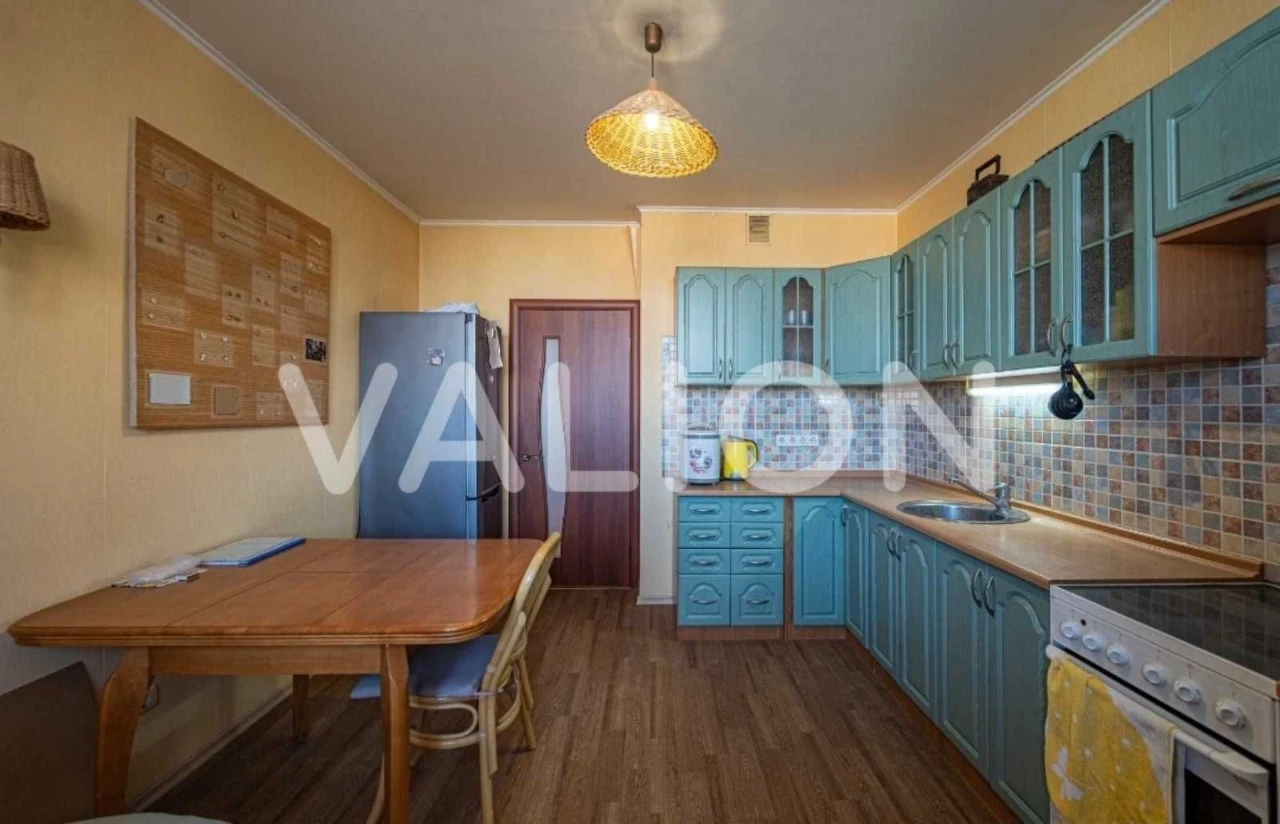 For Sale 3-room apartment, Vasyl Kasiyana Street, 2/1, Holosiiv.