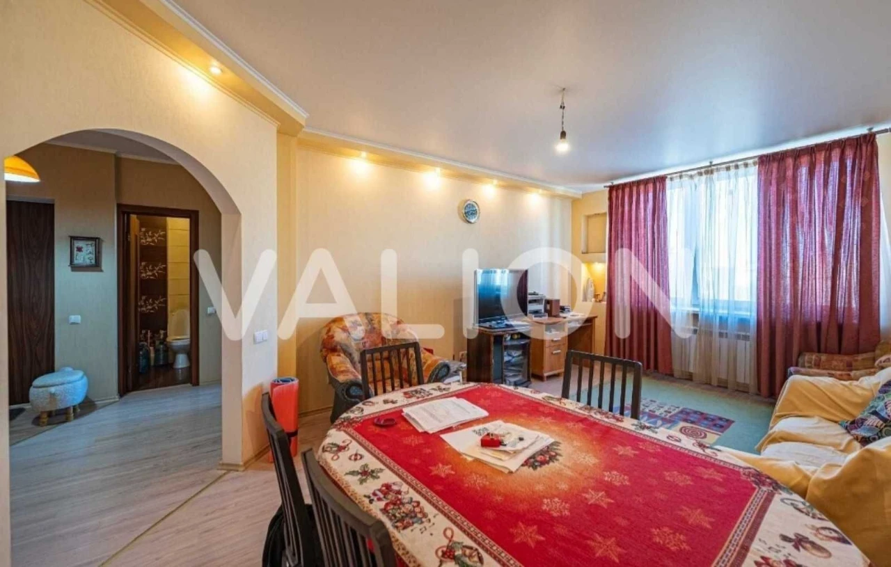 For Sale 3-room apartment, Vasyl Kasiyana Street, 2/1, Holosiiv.