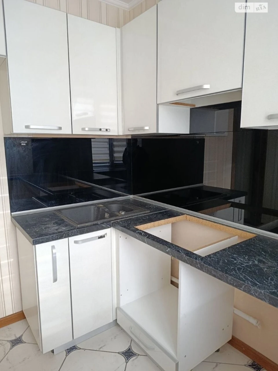 Apartment for Sale, Nagirny (Kyiv)