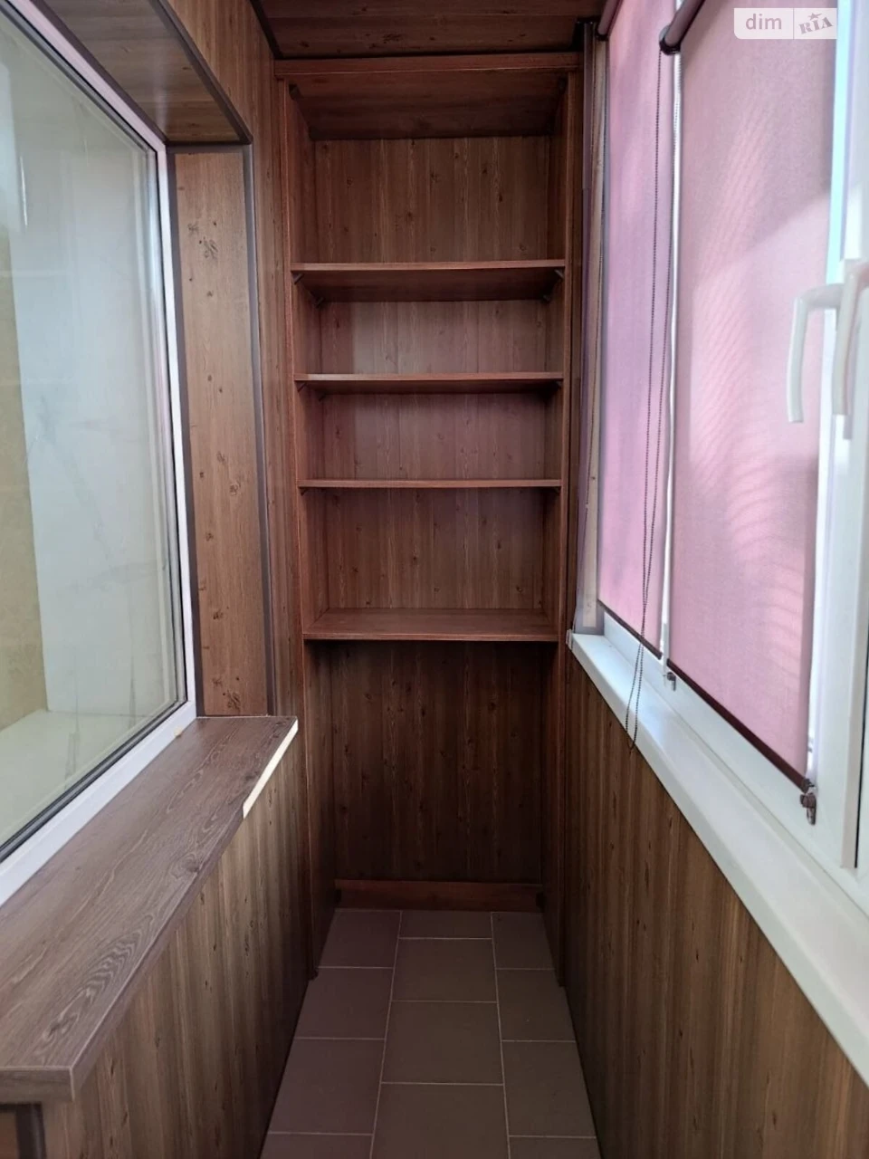 Apartment for Sale, Nagirny (Kyiv)