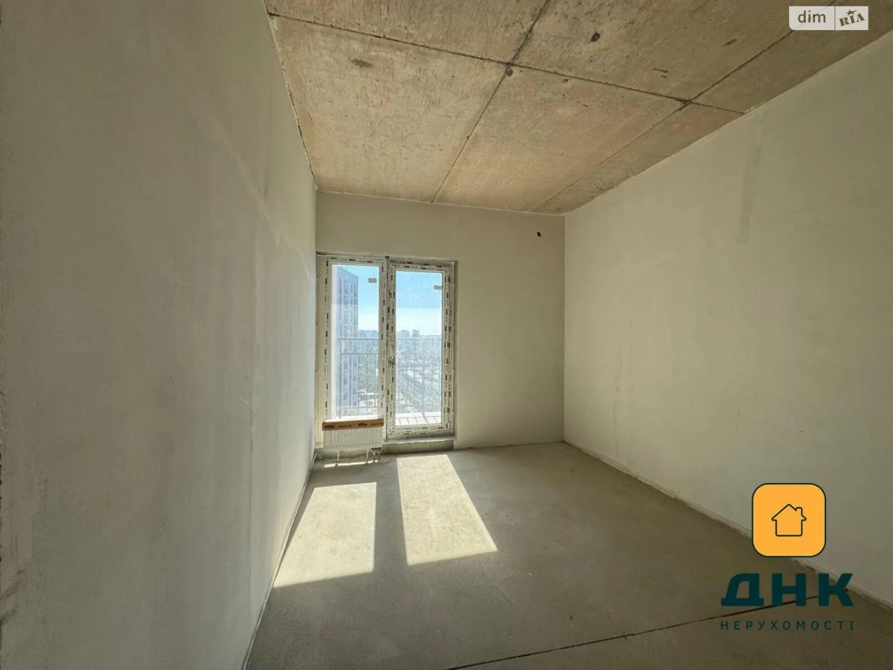 Apartment for Sale - 65 Perlyana