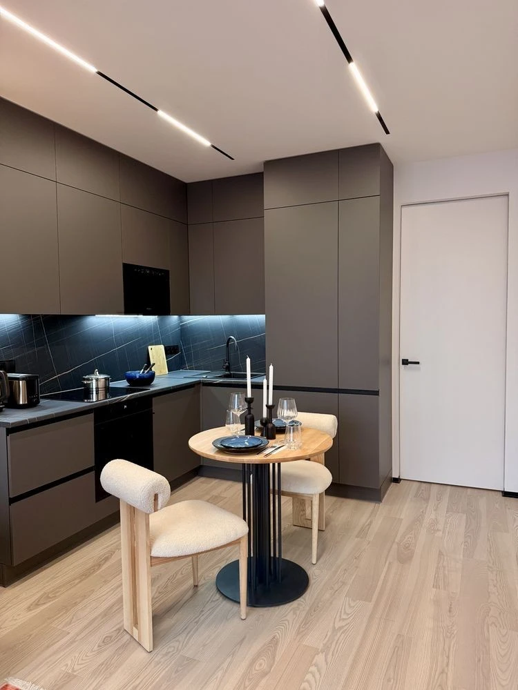 No %. Rental of a 1-bedroom apartment, 52 sq. m. in the City Hub complex, near the Volozh railway station.