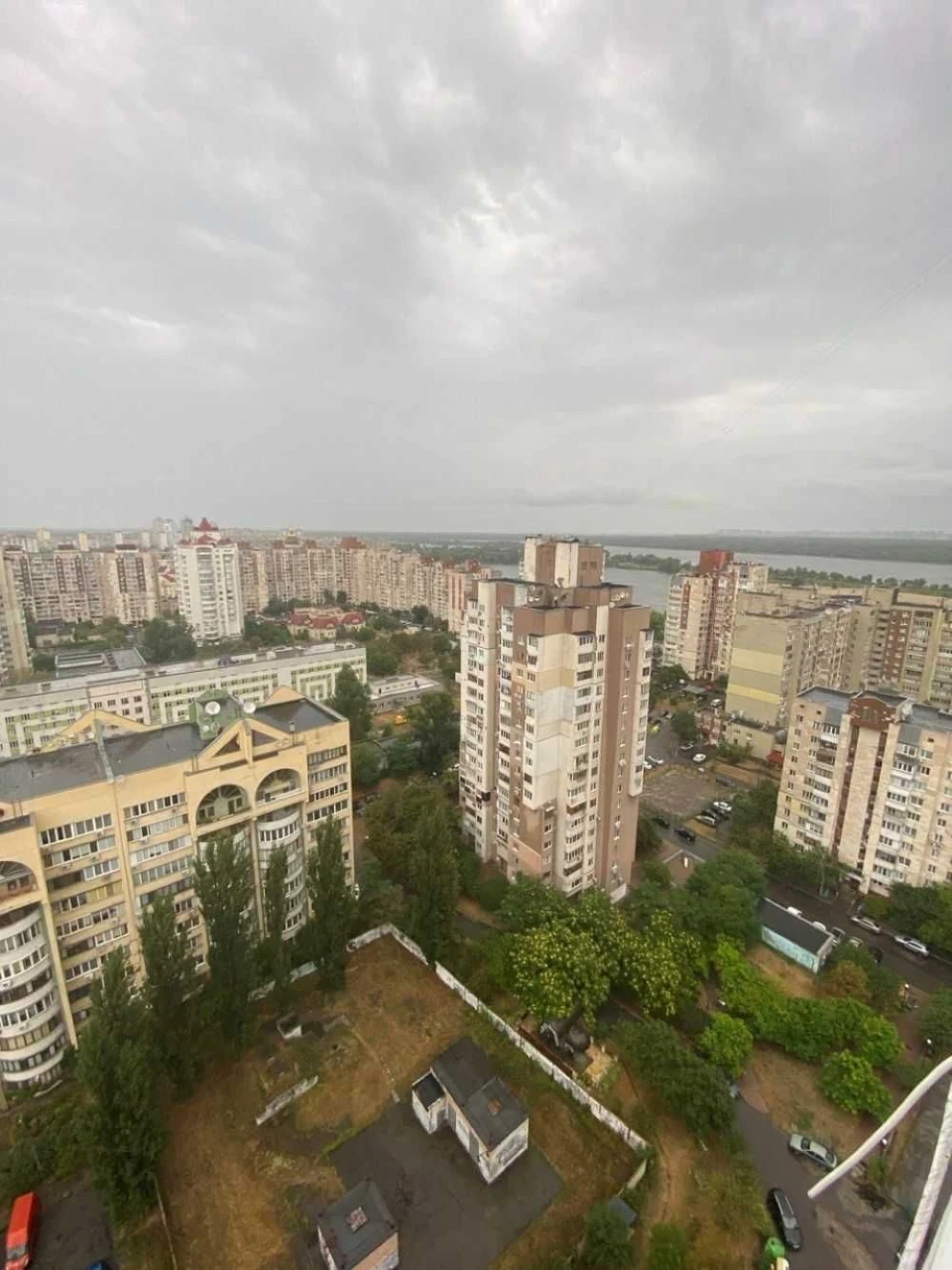 Great offer! Sale of a 3-bedroom apartment, Obolon, вул. Iasyuka