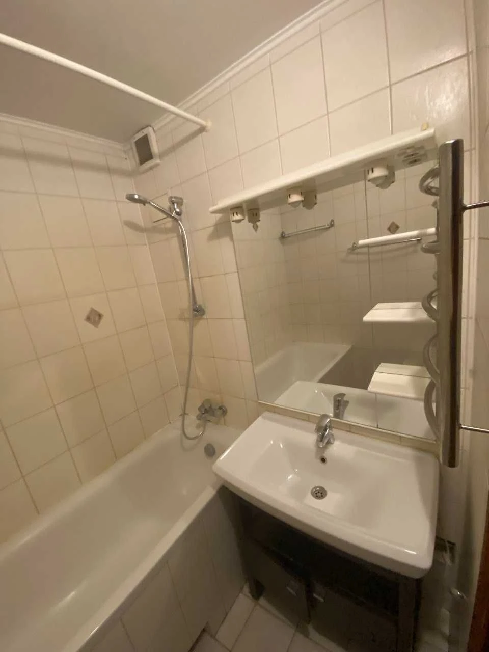 Great offer! Sale of a 3-bedroom apartment, Obolon, вул. Iasyuka