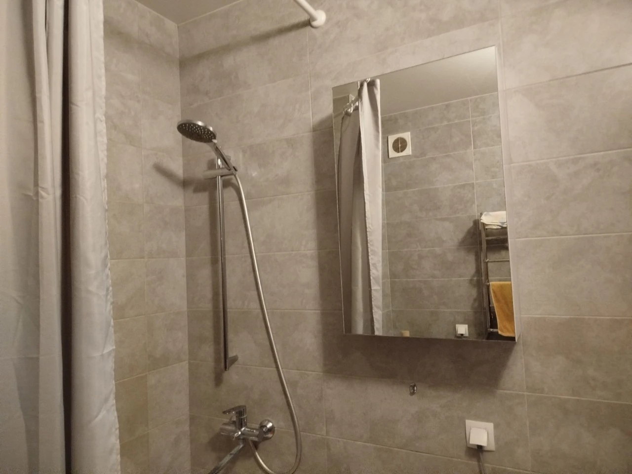 Продаж квартири в ЖК "Садовий Лівобережна" від власника, 1-ша квартира 43.8