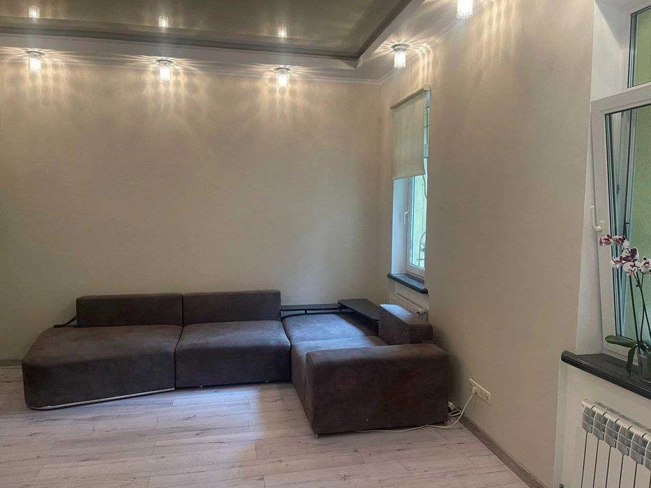 Багаторівнева квартира 214 м² для життя, бізнесу або оренди