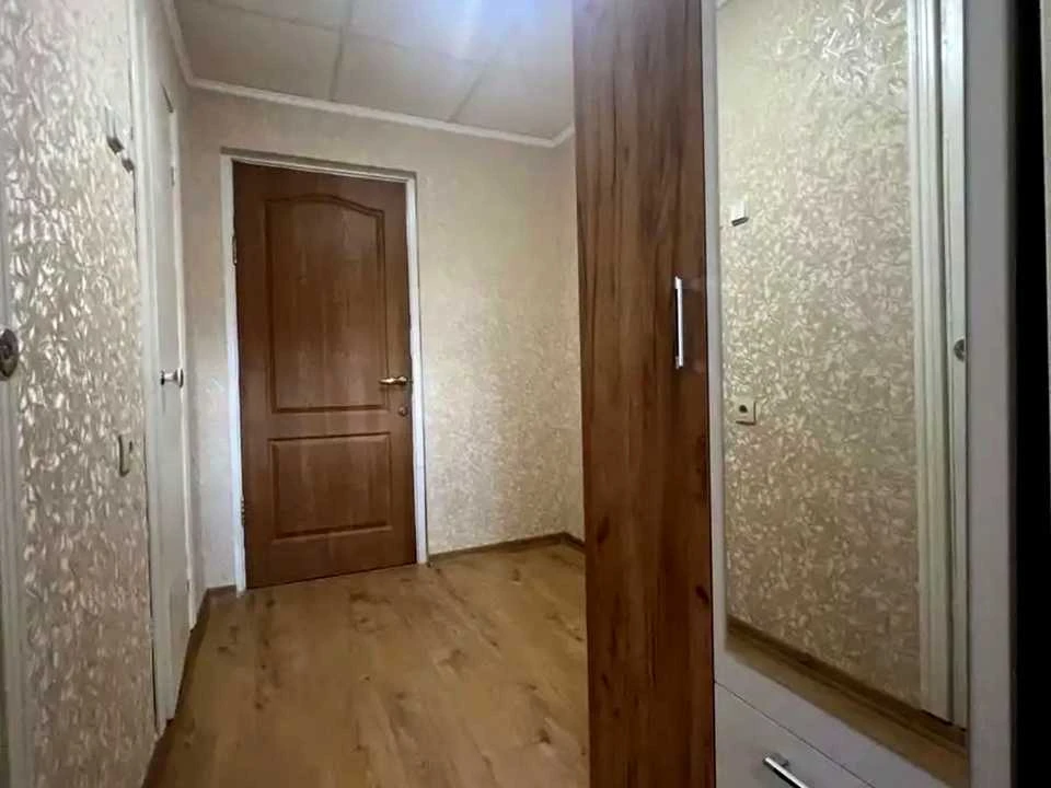 Квартира. Київ, Ревуцького вул.