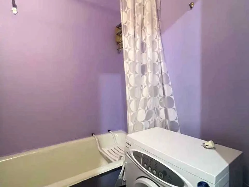 Квартира. Київ, Ревуцького вул.