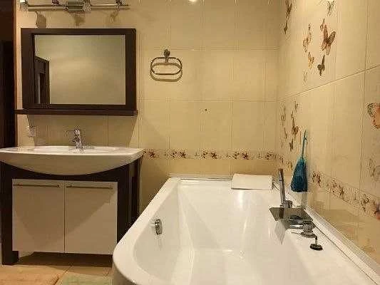 Багаторівнева квартира 214 м² для життя, бізнесу або оренди