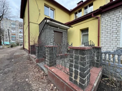 Багаторівнева квартира 214 м² для життя, бізнесу або оренди