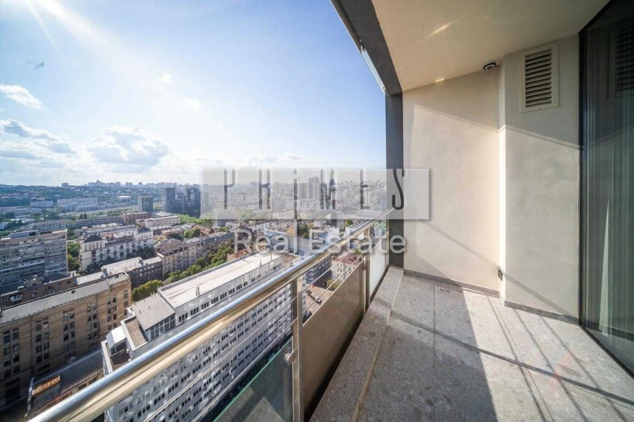Продаж 4-кімнатної квартири у ЖК «Tetris Hall 2», вул. Федоров