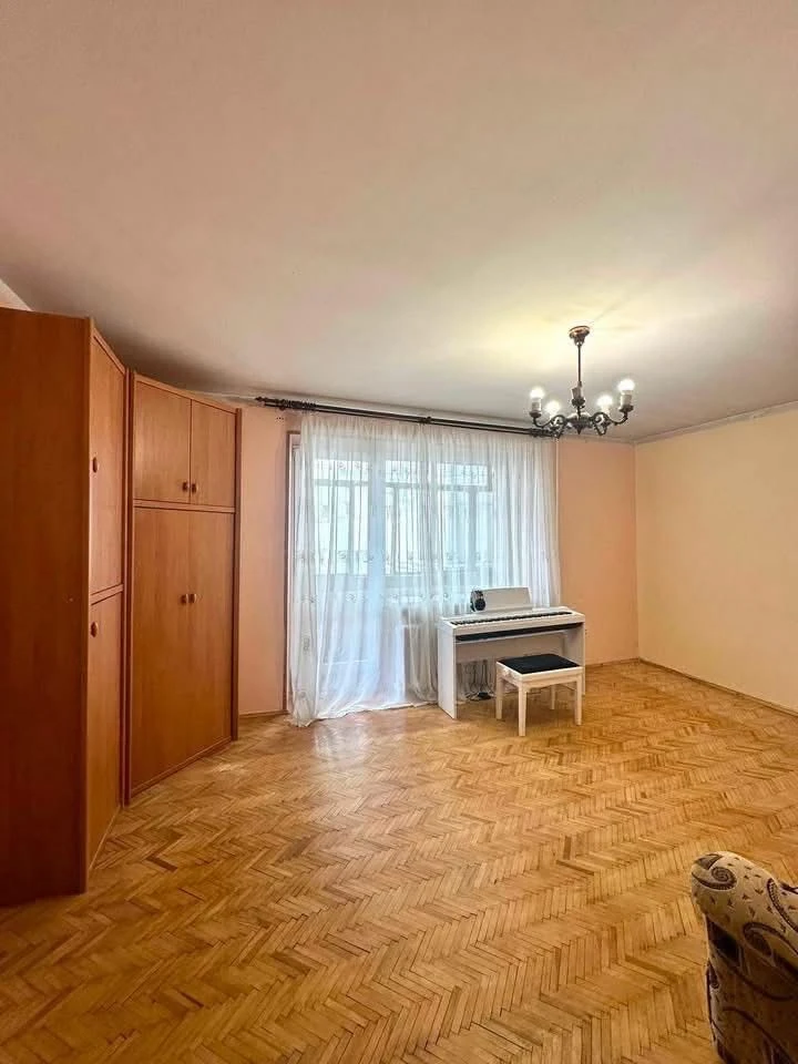 2-bedroom apartment on Vydrodzhenne | 57.5 m² | 2nd floor