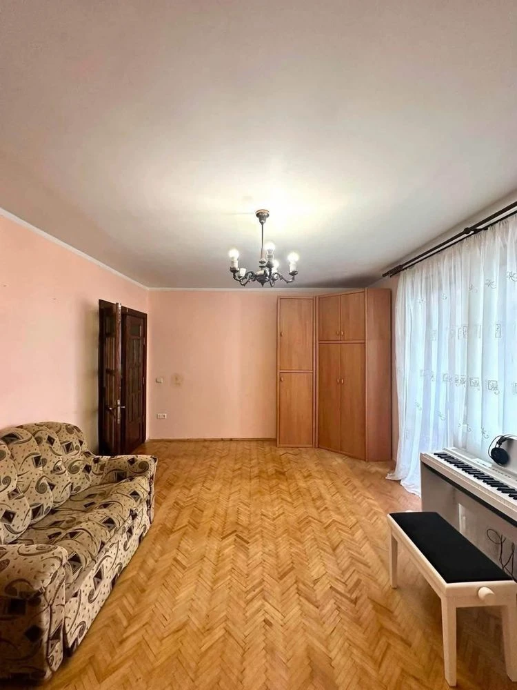 2-bedroom apartment on Vydrodzhenne | 57.5 m² | 2nd floor