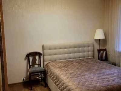 Квартира. Київ, вулиця Печенізька