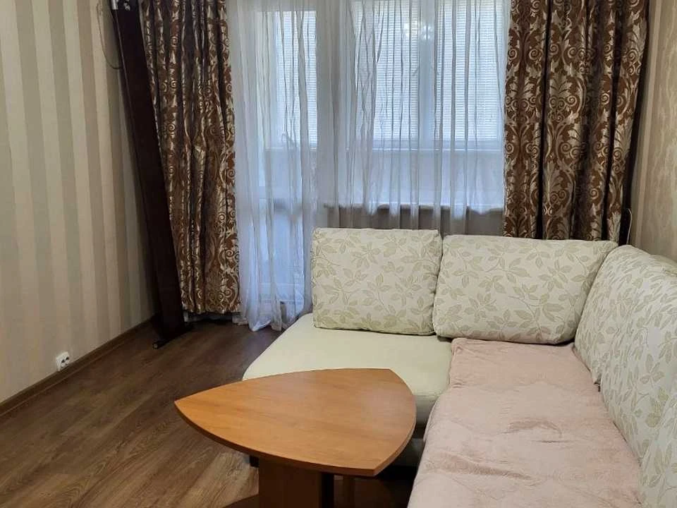Квартира. Київ, вулиця Печенізька