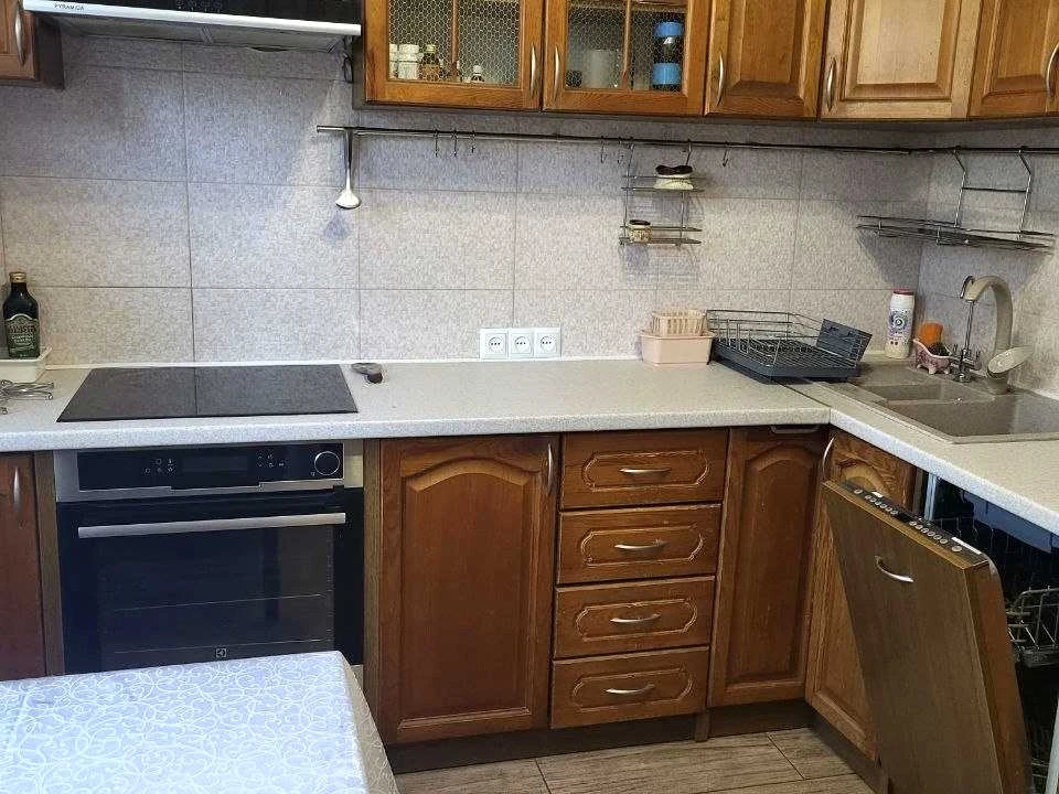 Квартира. Київ, вулиця Печенізька