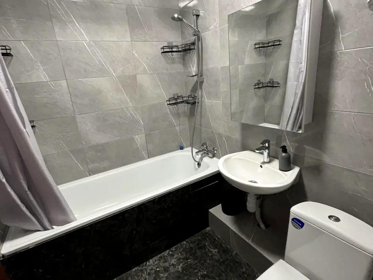 Сдается 2-комнатная квартира 69,5 м²