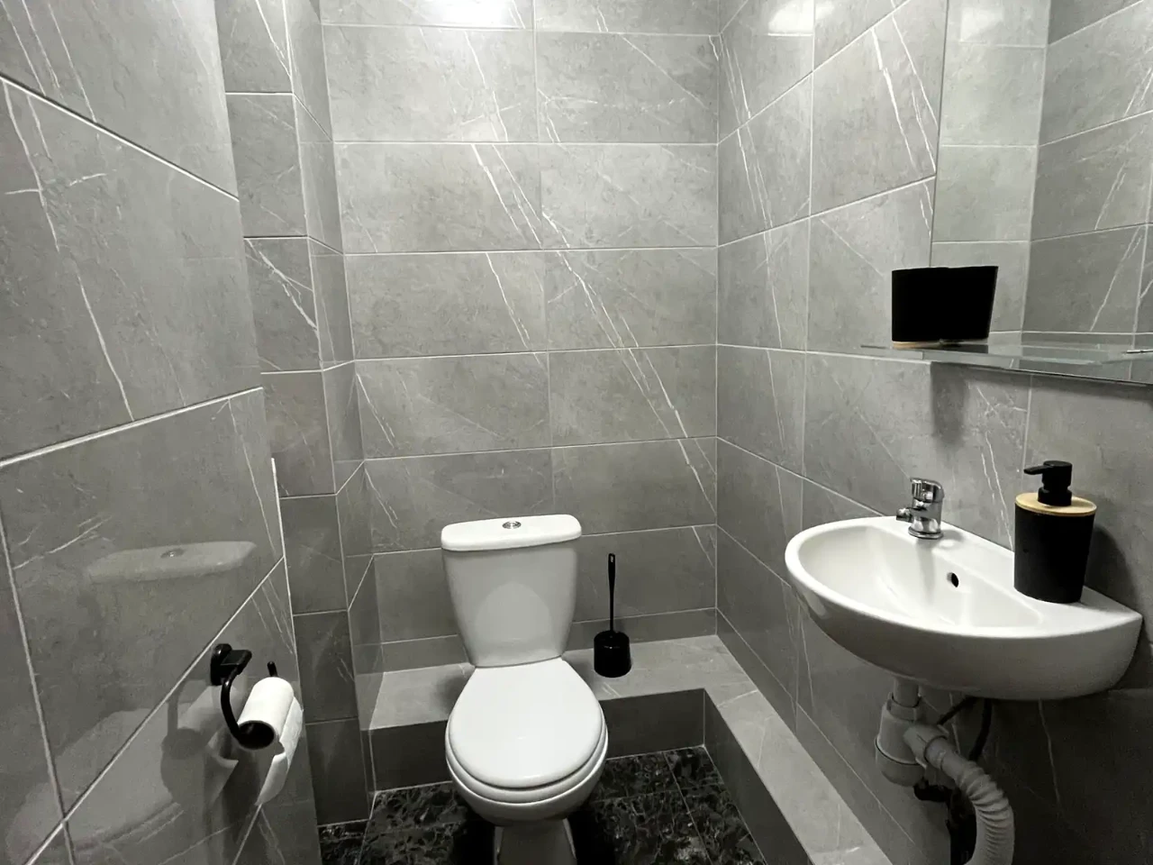 Сдается 2-комнатная квартира 69,5 м²