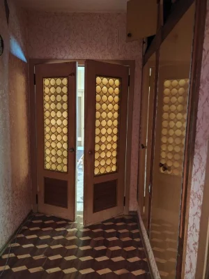 Selling a 4-room apartment, four-room apartment 522, M. Saltovskaya microdistrict