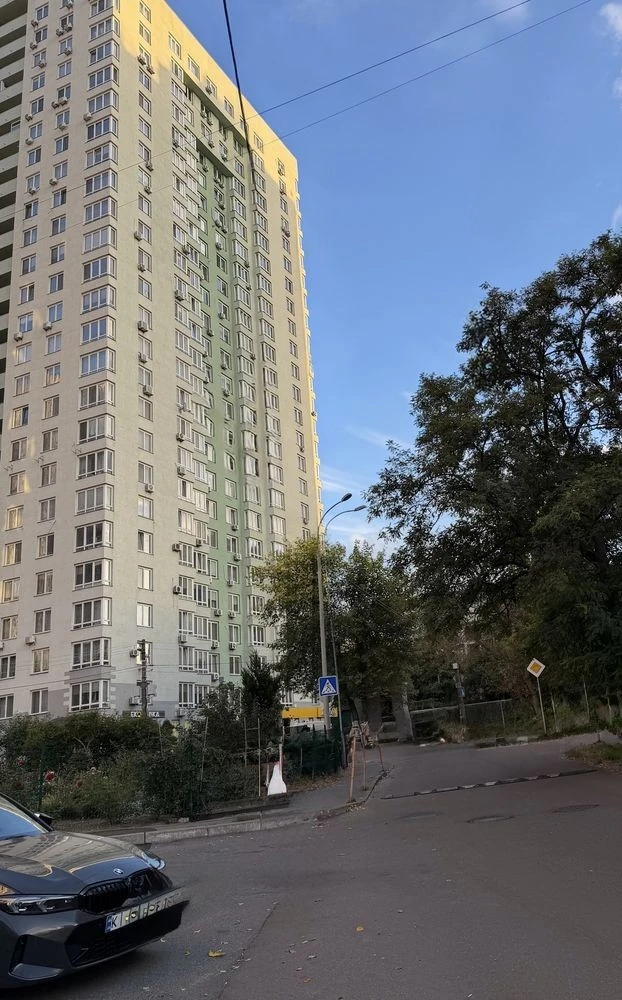 Актуальна від сьогодні 1к м. Деміївська