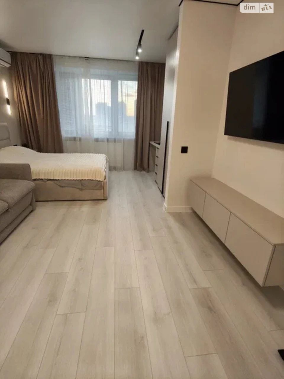 Apartment for Sale, Obolon