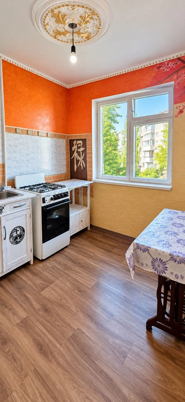 FOR SALE 1-bedroom apartment in Dnipro, Batumska Street, district